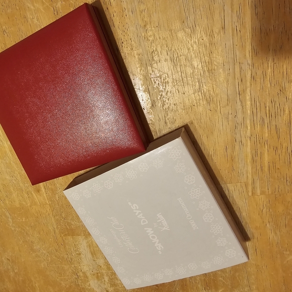 Longaberger Collectors Club Snow Days Christmas Ornament Kaitlin 1st Ed. 2000 - Picture 5 of 8